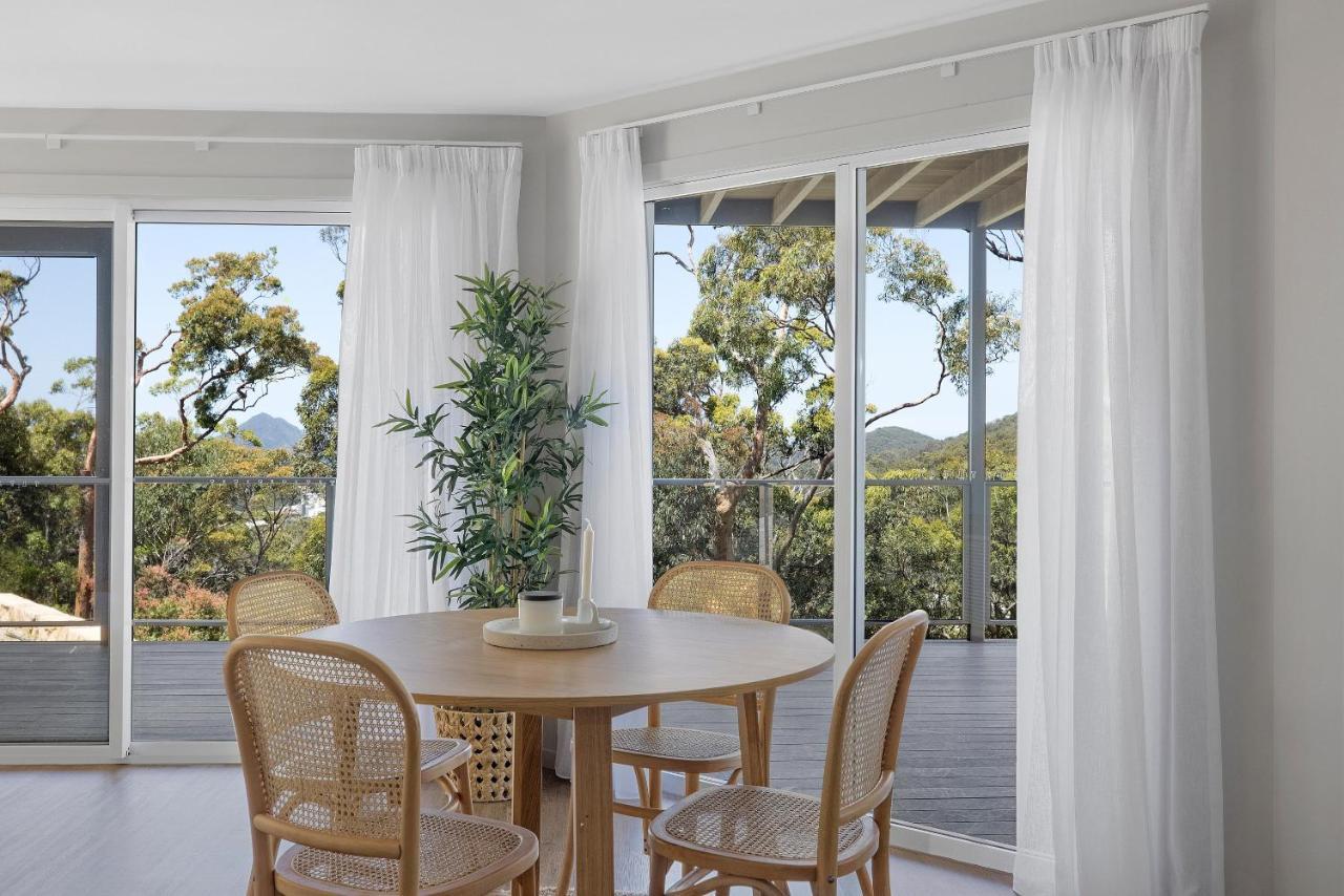 Seascape Retreat - Magnificent 5 Bedroom Home Nelson Bay Exterior foto